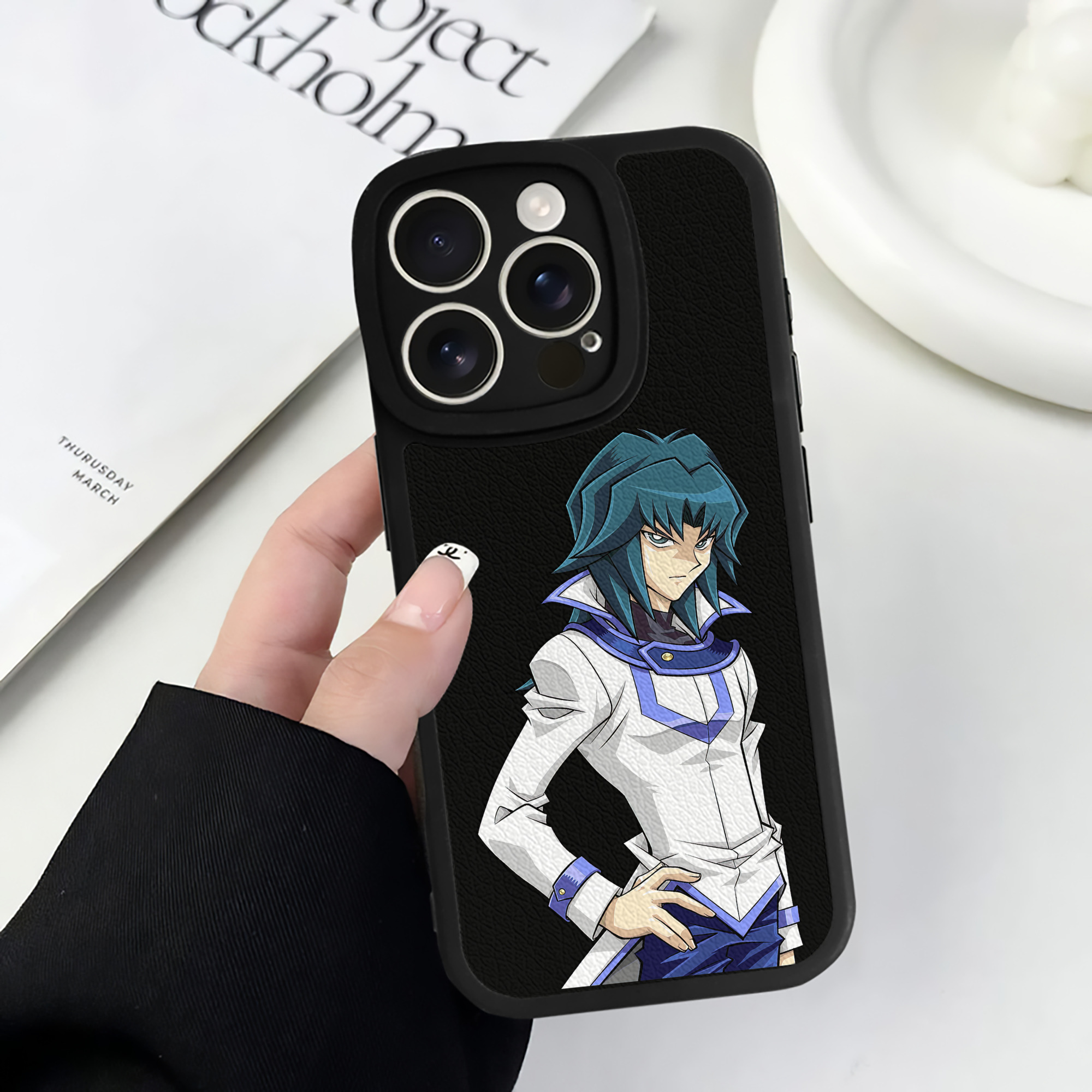 遊☆戯☆王 Yu-Gi-Oh! 【iPhone 16シリーズ対応】シリコンスマホケース（レザー調） 材質：シリコン